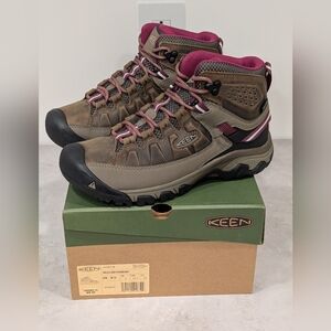 New, Keen Women's Targhee III Waterproof Mid Boots size 8.5